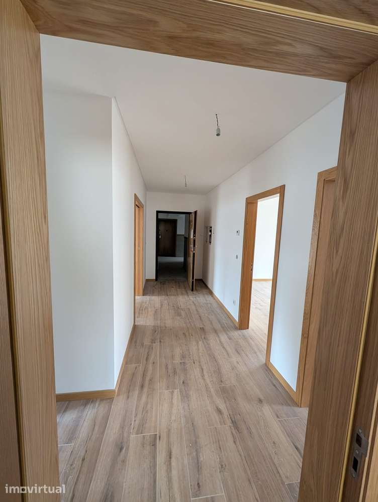 Apartamento T3 novo em Lamego - Grande imagem: 2/7