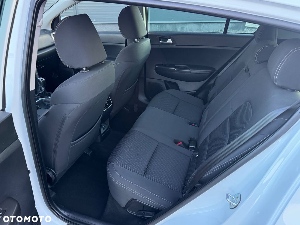 Kia Sportage 2,0 CRDI AWD Vision - 9