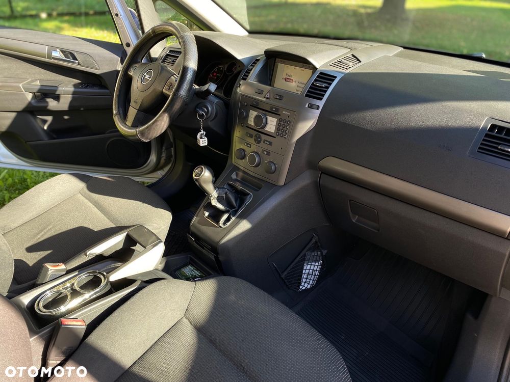 Opel Zafira 1.9 CDTI Navi - 12