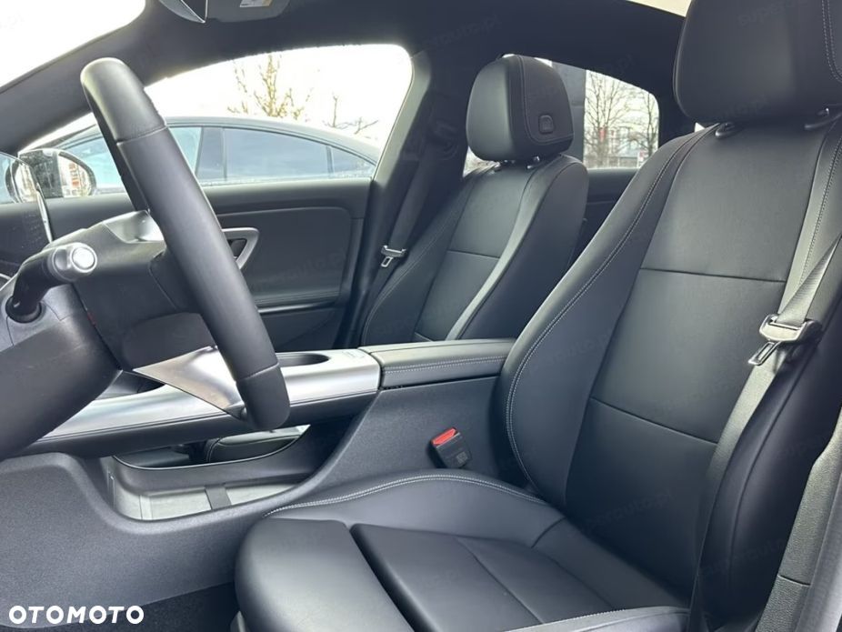 Mercedes-Benz CLA 180 mHEV 8G-DCT - 7