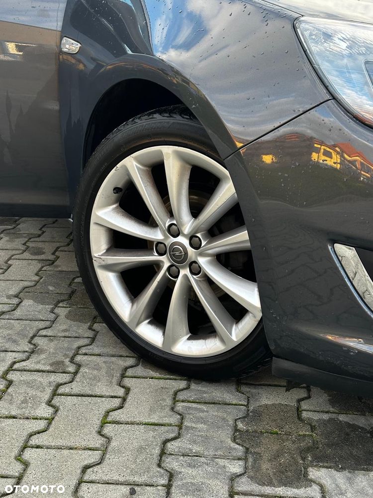 Opel Astra 1.4 Turbo Sports Tourer - 11