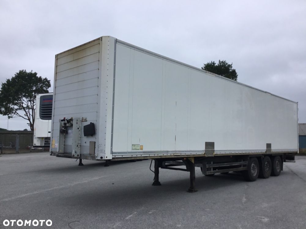 Schmitz Cargobull SKO 24/L Opony 70-80% - 1