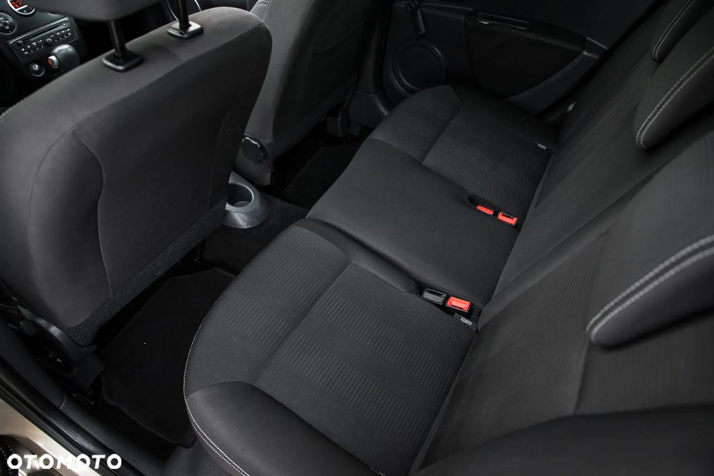 Renault Clio 1.6 16V Dynamique - 30