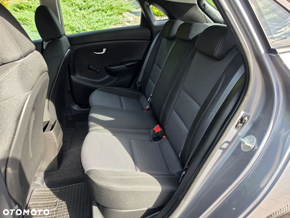 Hyundai i30 blue 1.4 Classic - 7