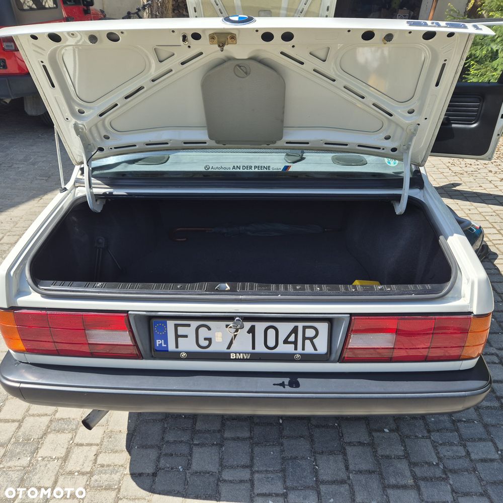 BMW Seria 3 - 21