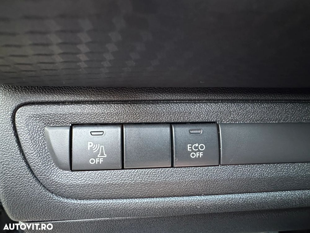 Peugeot 2008 PureTech 110 Stop&Start EAT6 Allure - 30