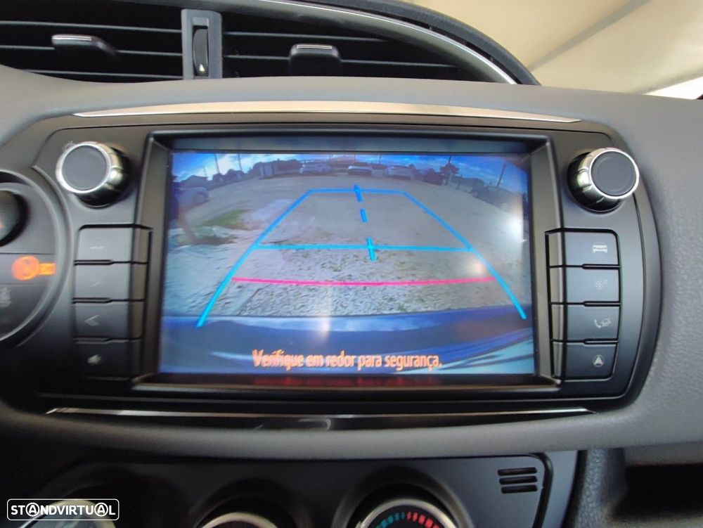 Toyota Yaris 1.33 VVT-i Comfort - 16