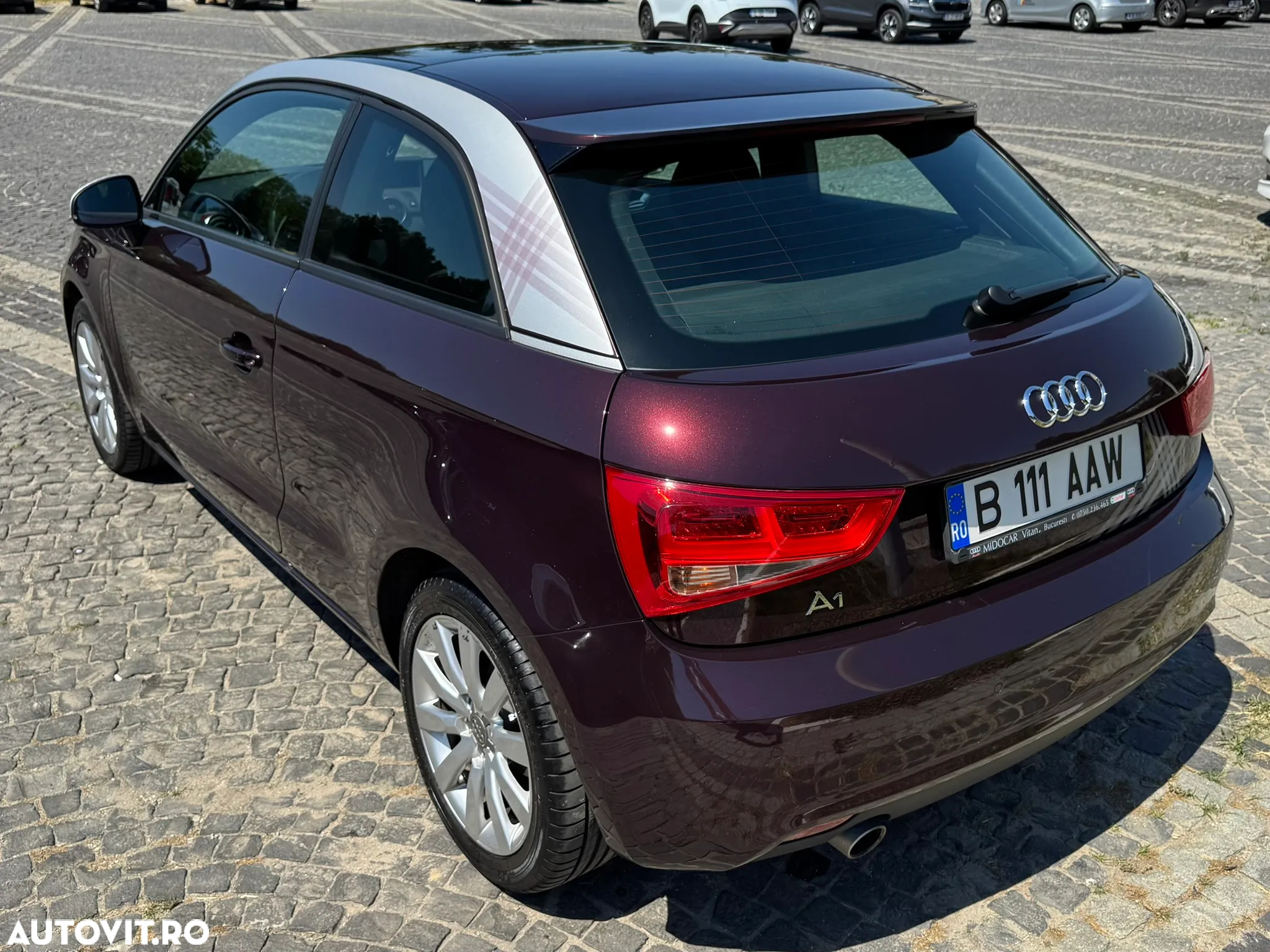 Audi A1 1.6 TDI Stronic Ambition - 4