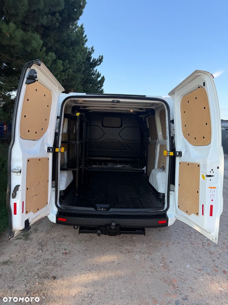 Ford TRANSIT CUSTOM - 16