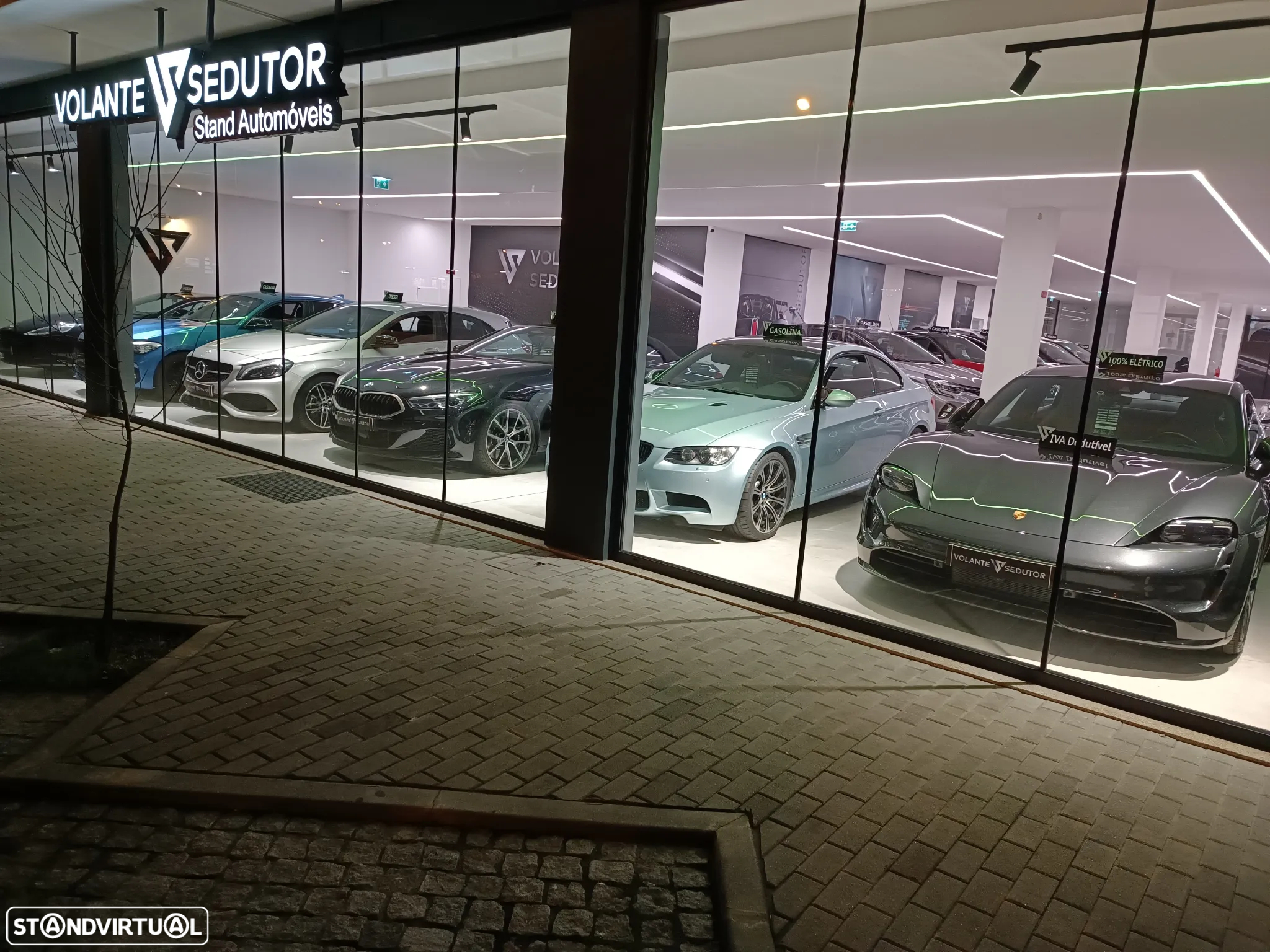 Mercedes-Benz A 180 d AMG Line - 25