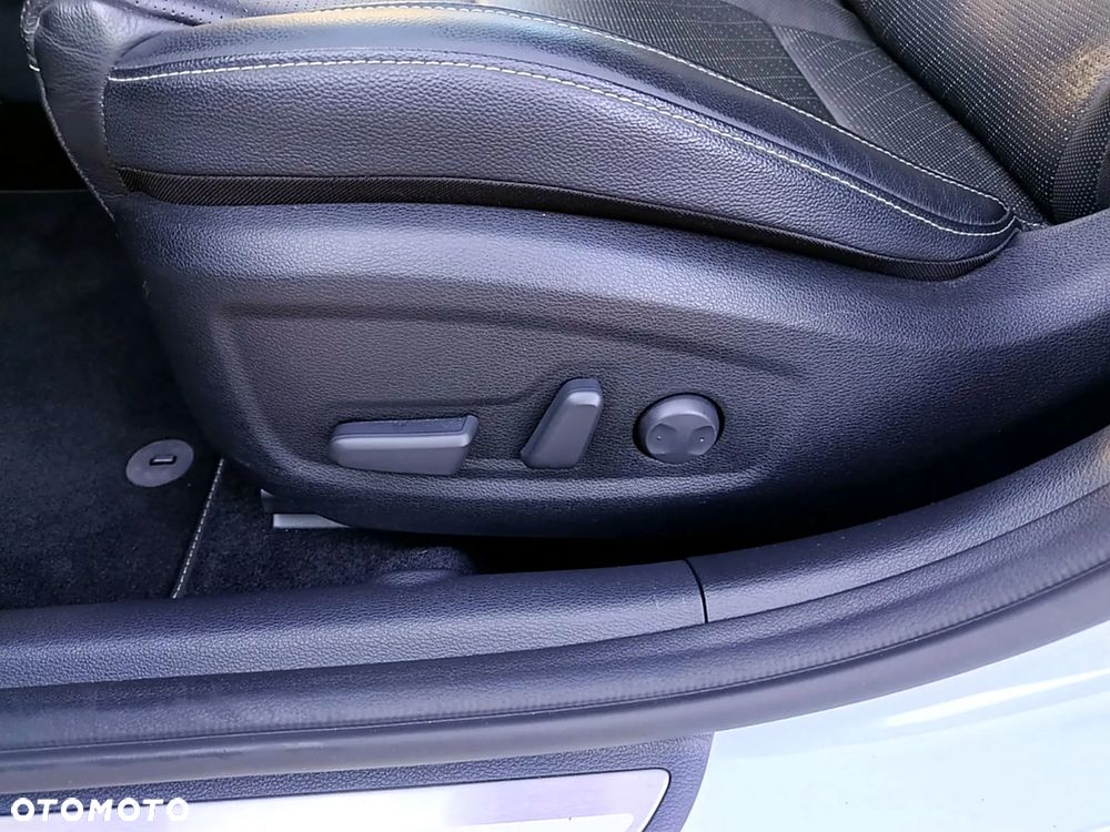 Kia XCeed 1.6 T-GDI OPF DCT7 PLATINUM - 16