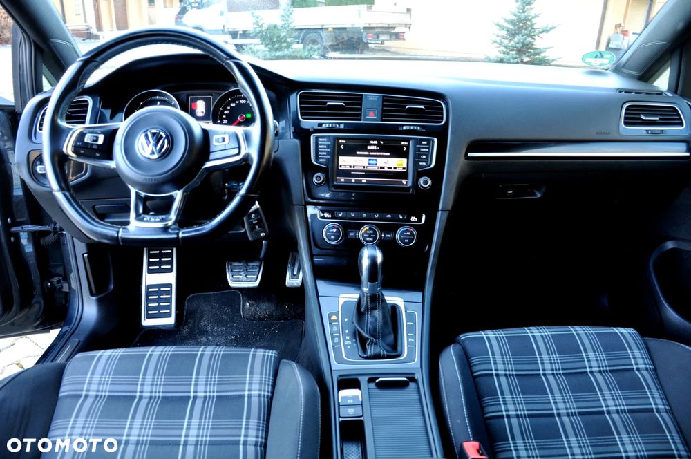 Volkswagen Golf GTD 2.0 TDI SCR DSG - 29