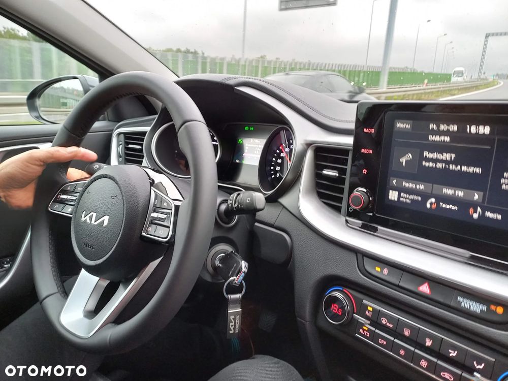 Kia Xceed 2022 photo 4