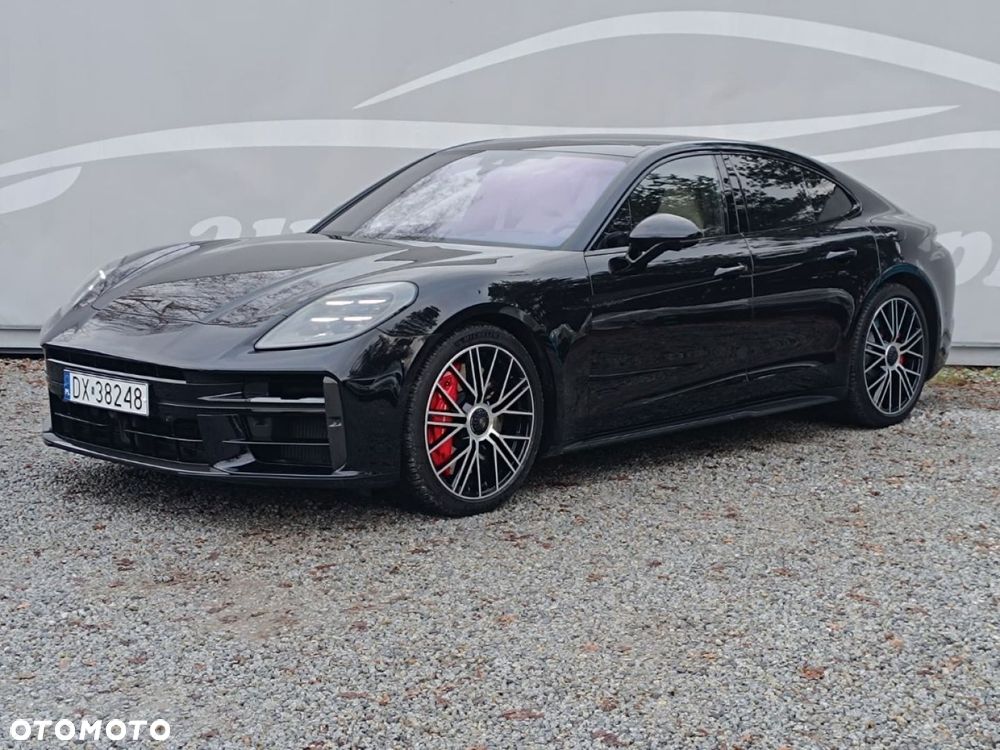 Porsche Panamera - 1
