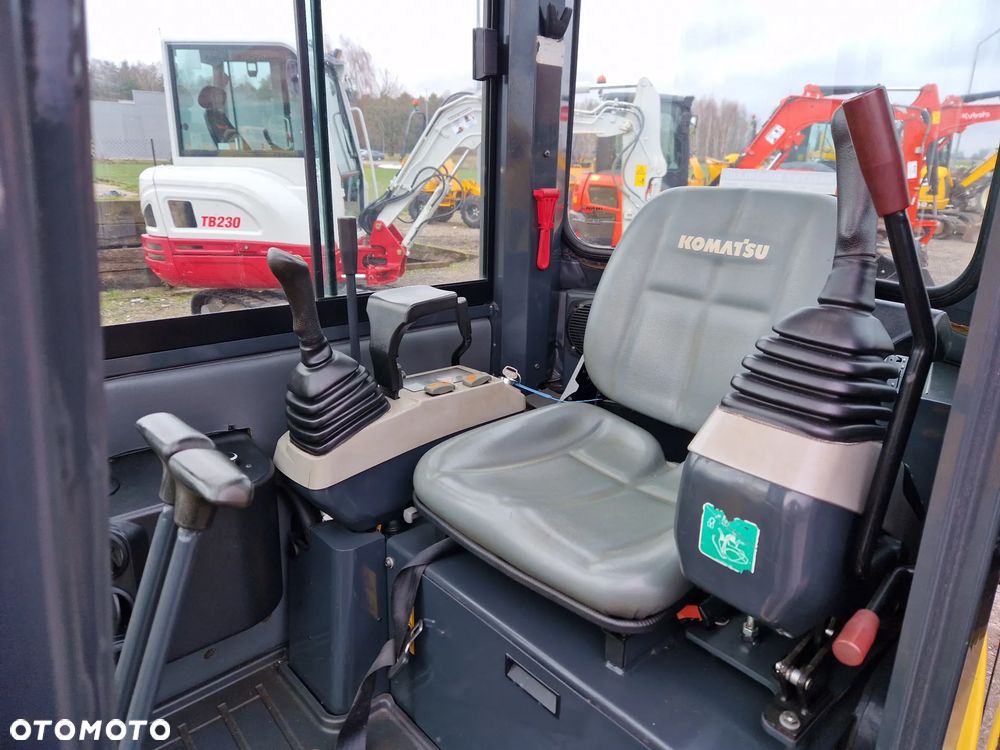 Komatsu PC 16 R , Cat, Kubota, Yanmar vio 27 , sv  26 , - 10