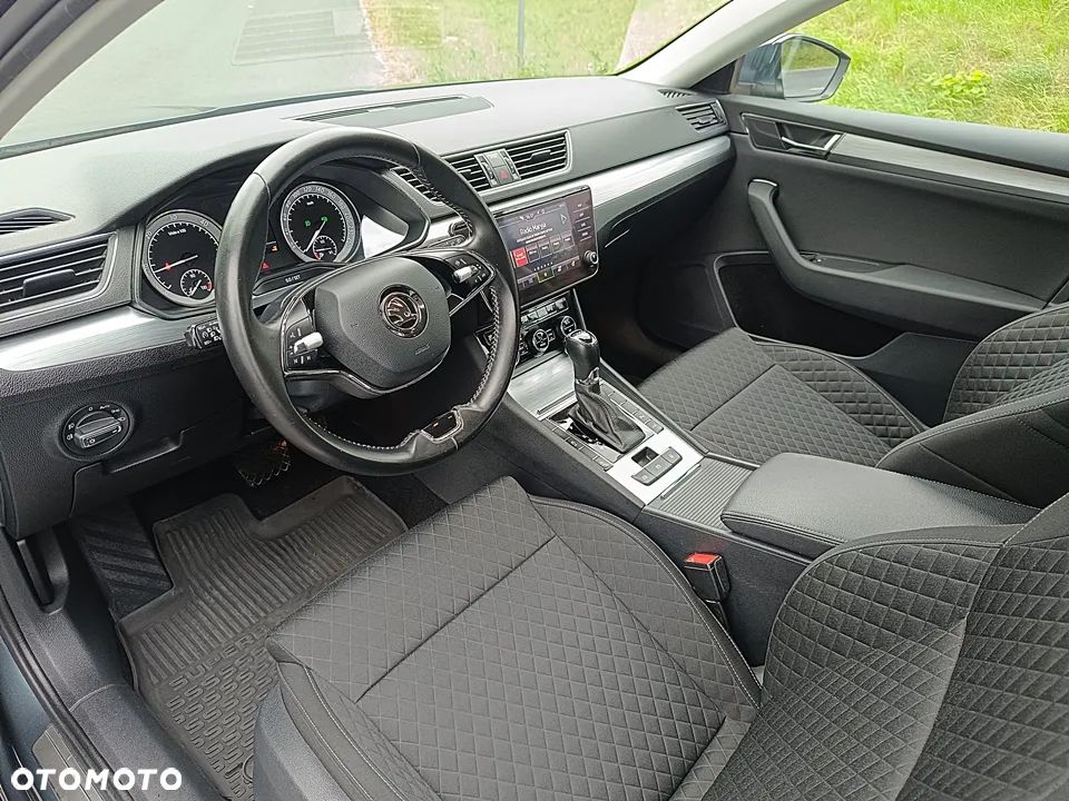 Skoda Superb 2.0 TDI Ambition DSG - 20
