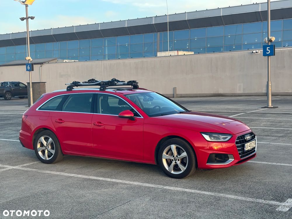 Audi A4 Avant 40 TDI S tronic - 4