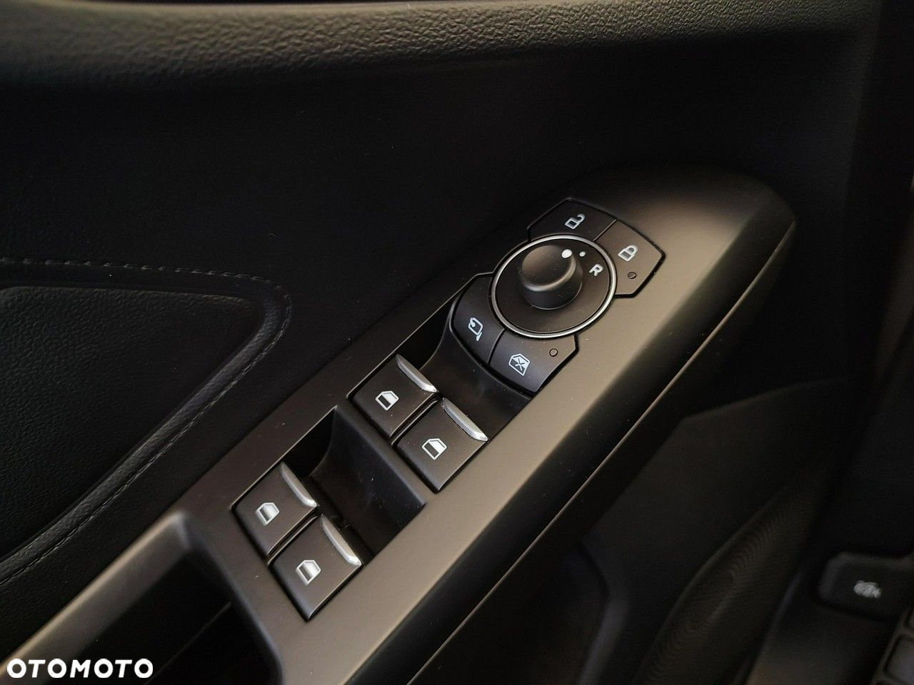 Ford Focus - 12