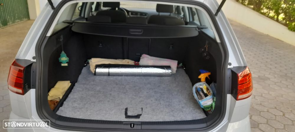 VW Golf Variant 1.6 TDi Confortline - 11
