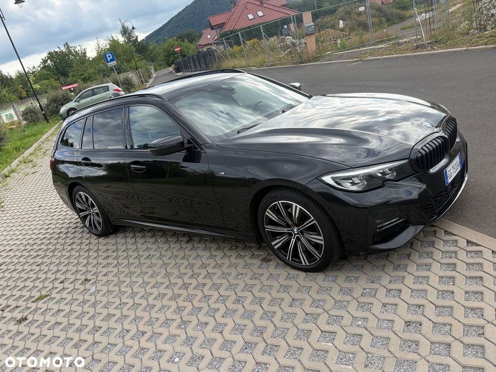 BMW Seria 3 320d xDrive Edition M Sport Shadow - 11