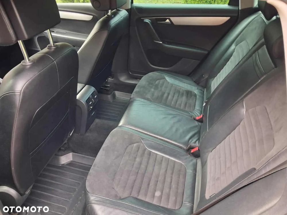 Volkswagen Passat 2.0 TDI Comfortline - 5