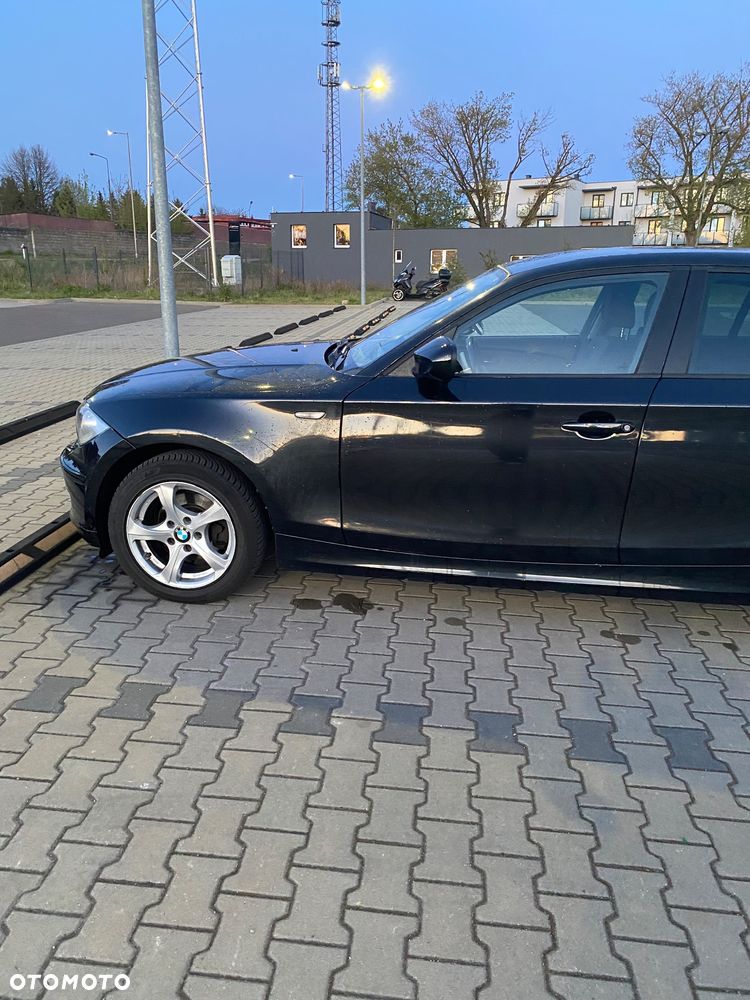 BMW Seria 1 118d DPF - 8