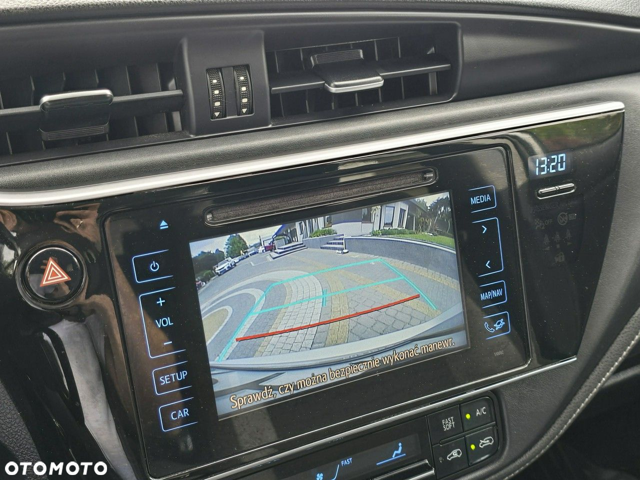 Toyota Auris - 9