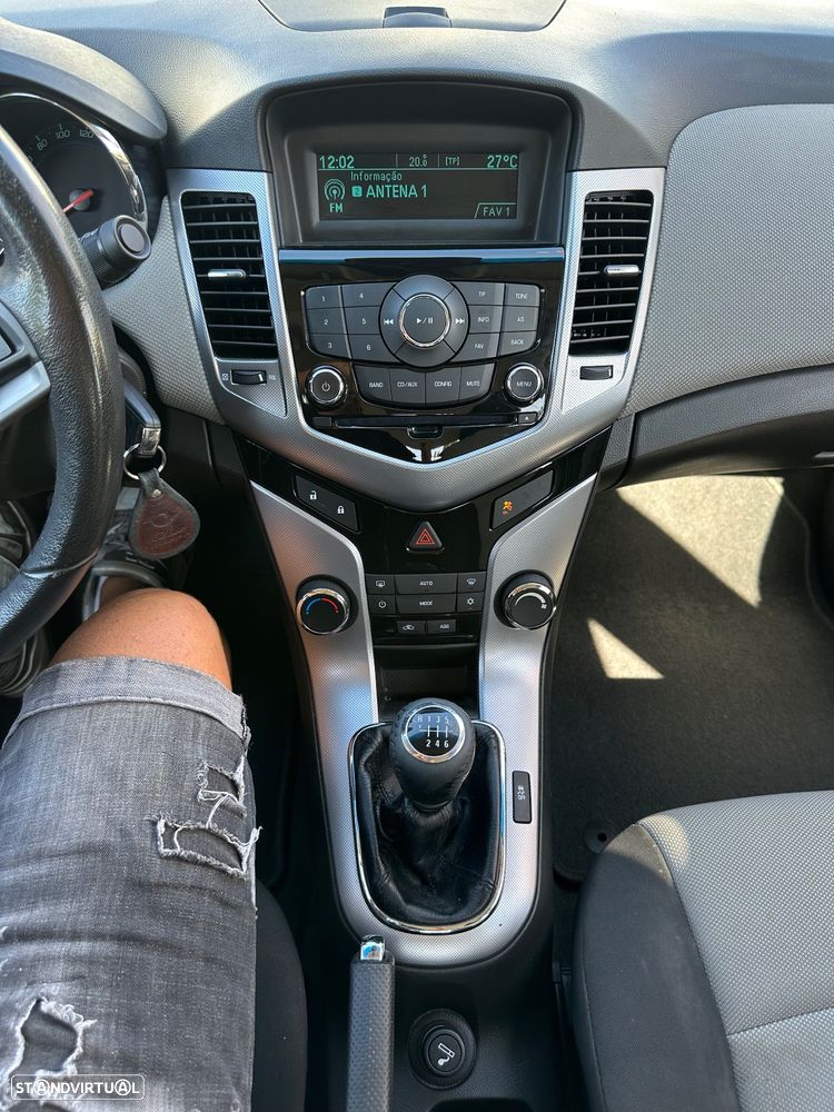 Chevrolet Cruze 2.0 VCDi LT - 23