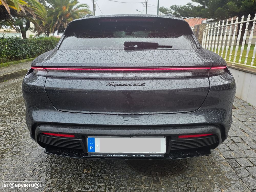 Porsche Taycan Cross Turismo 4S - 19