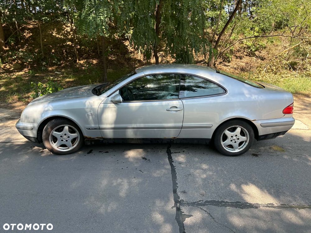 Mercedes-Benz CLK 200 - 16