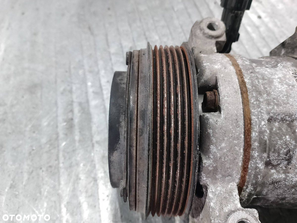 POMPA, SPRĘŻARKA KLIMATYZACJI JEEP WRANGLER 55111401AE 2.8 CRD - 7