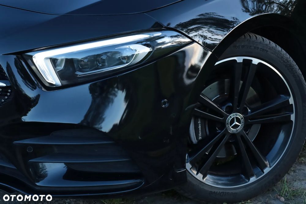 Mercedes-Benz Klasa A 200 AMG Line 7G-DCT - 3