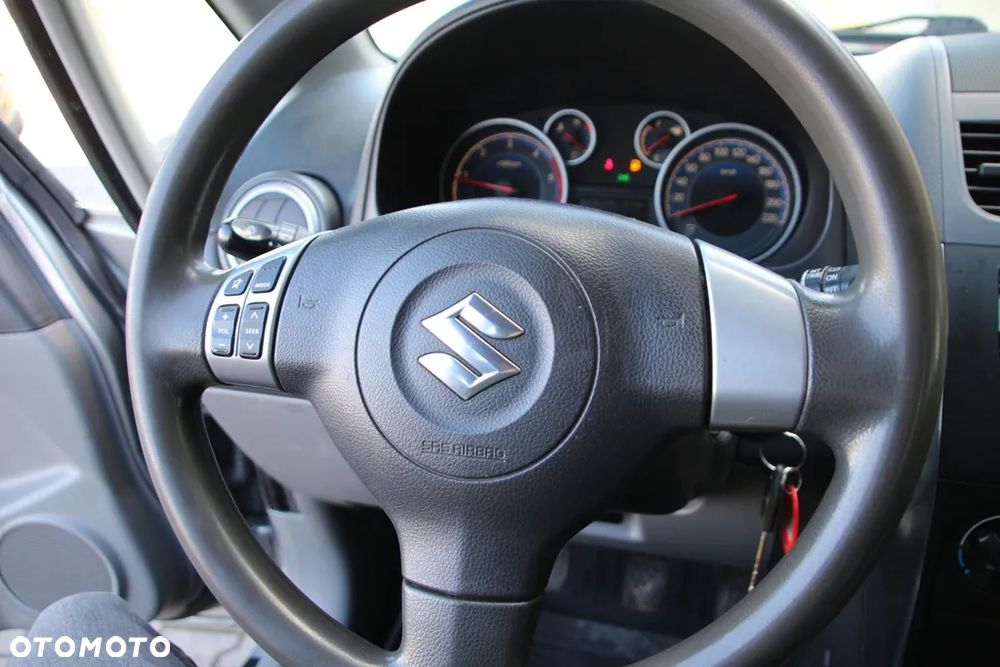 Suzuki SX4 2.0 DDiS Explore 4WD - 25