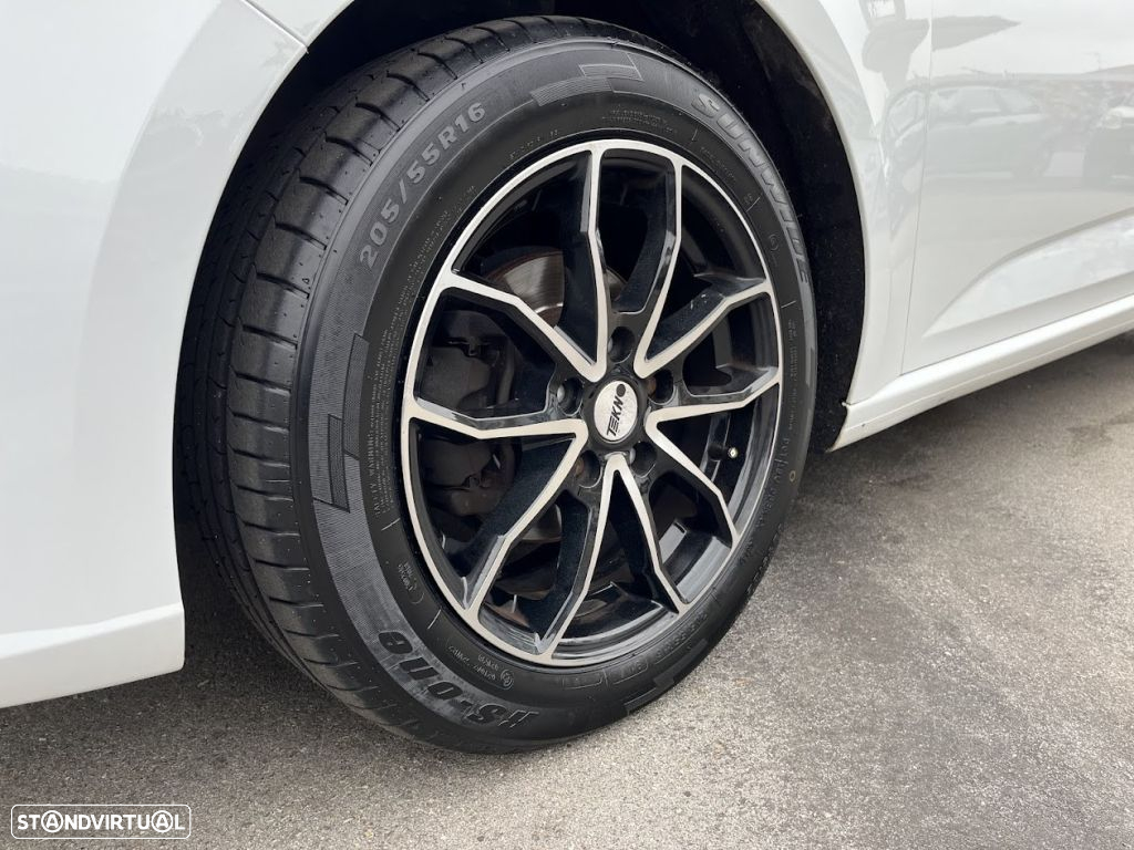 Renault Mégane 1.5 dCi Zen - 57