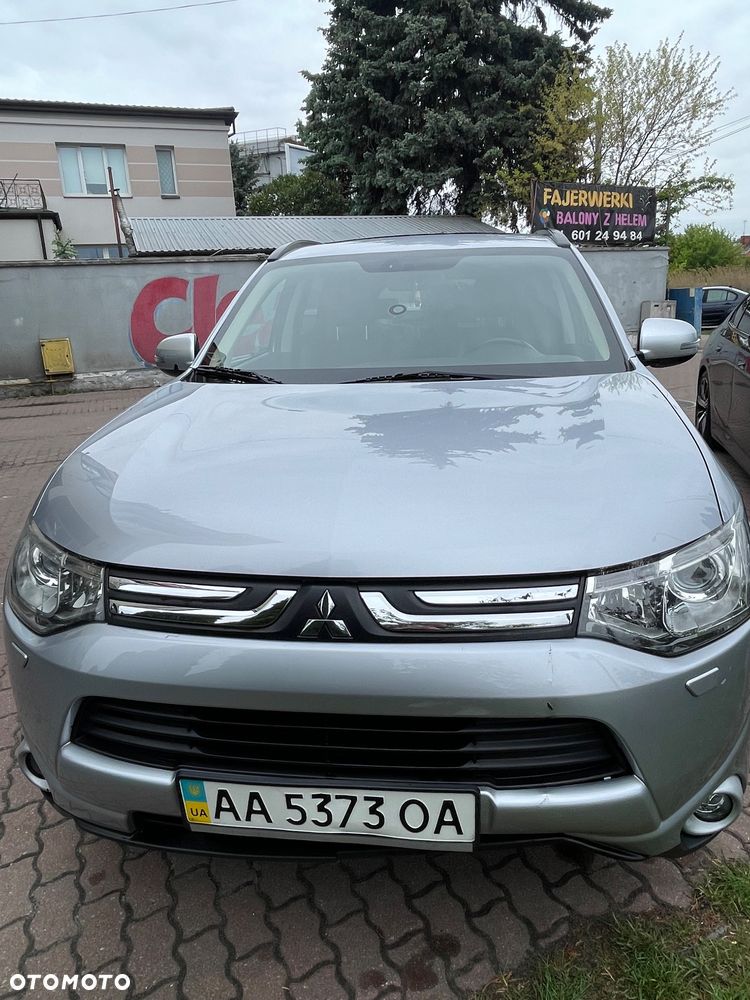 Mitsubishi Outlander 2.4 Instyle CVT - 1