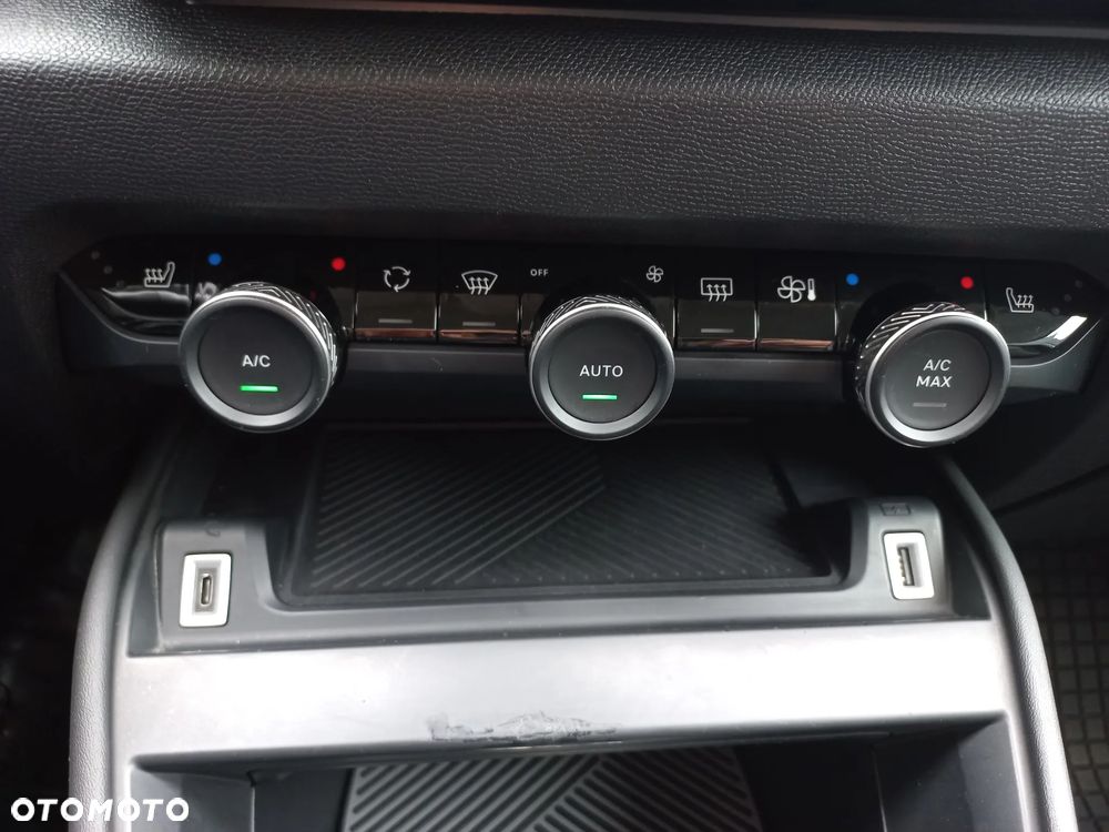 Citroën C4 1.2 PureTech Shine S&S - 24