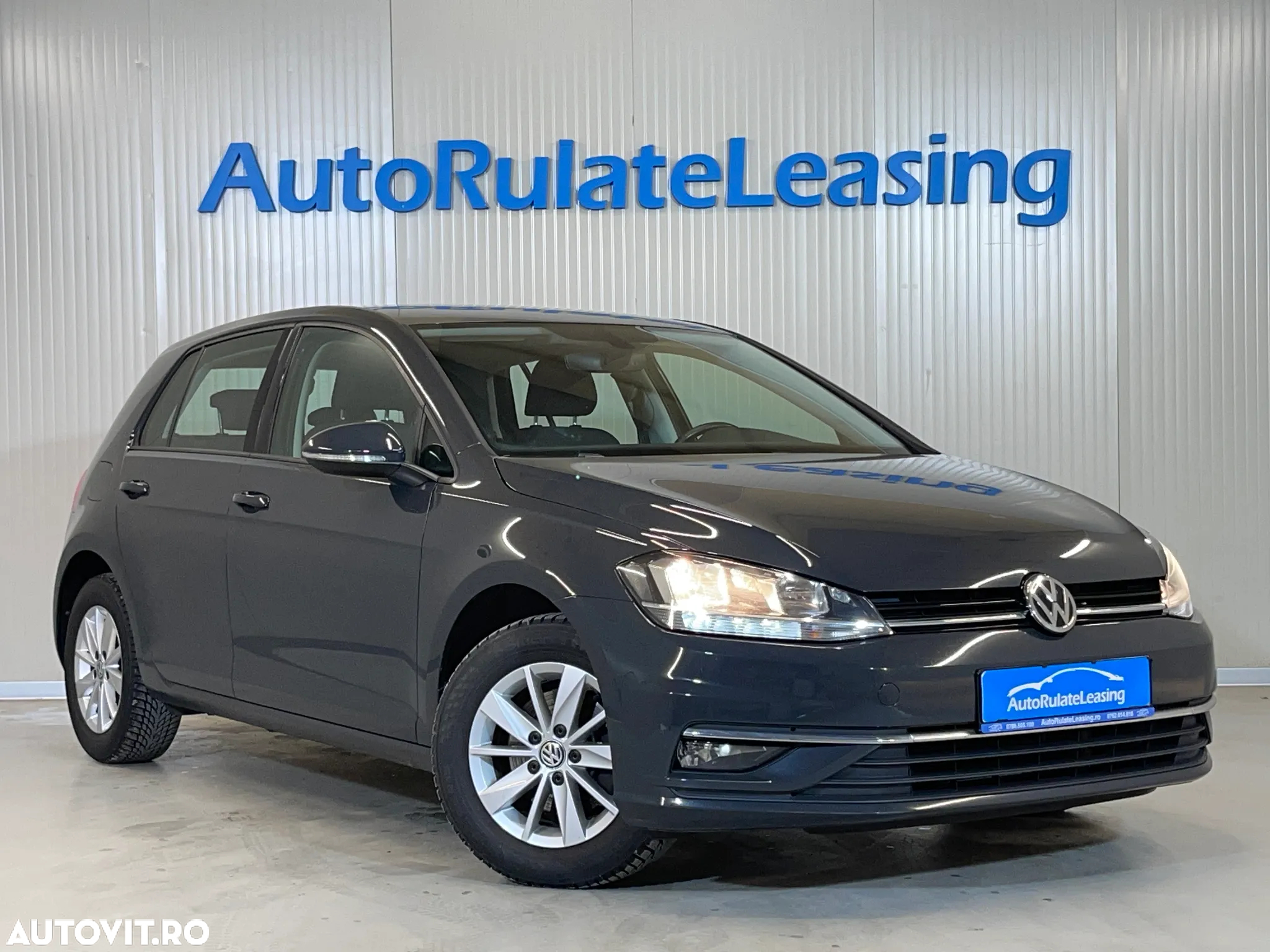 Volkswagen Golf 1.6 TDI Comfortline - 2
