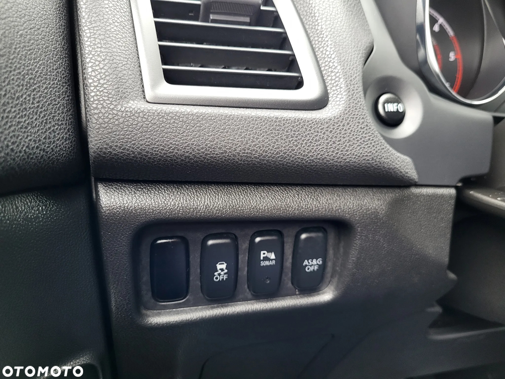 Citroën C4 Aircross HDi 150 Stop & Start 4WD Exclusive - 37