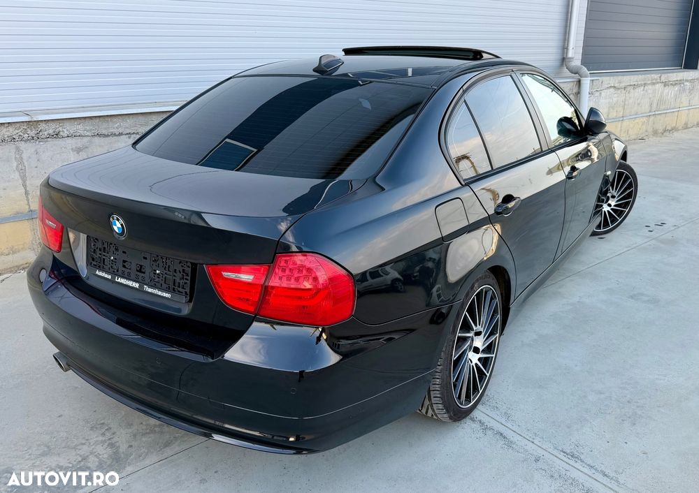 BMW Seria 3 320d DPF Aut. - 4