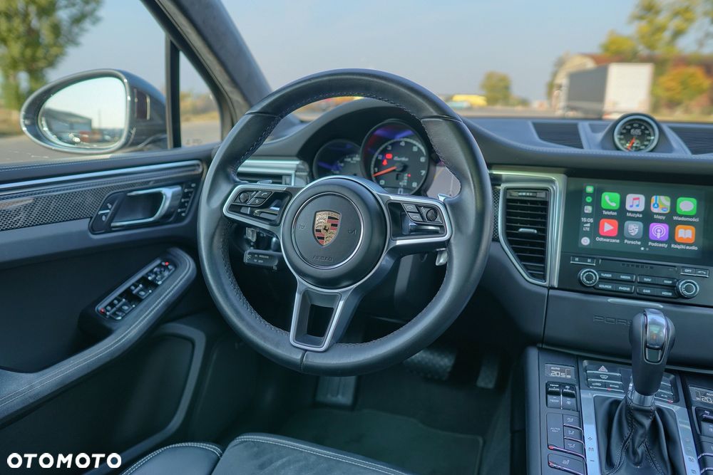 Porsche Macan Turbo - 17