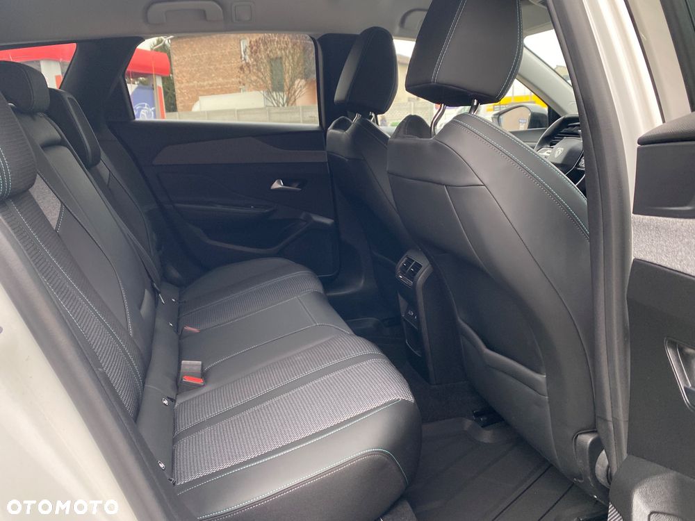 Peugeot 308 BlueHDi 130 EAT8 Allure Pack - 14