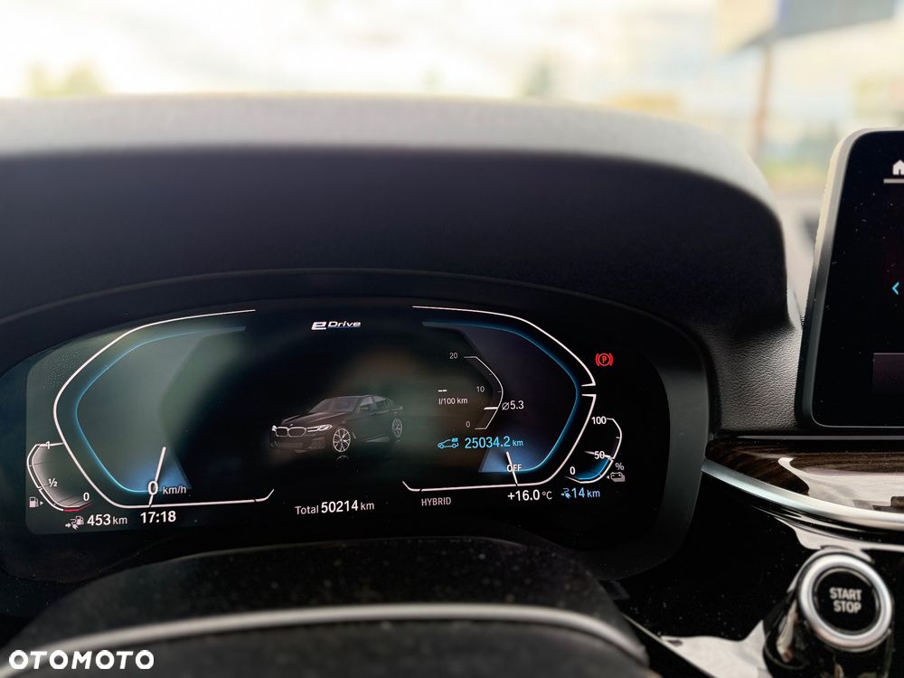 BMW Seria 5 545e xDrive - 16