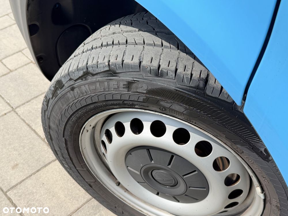 Volkswagen Transporter - 11