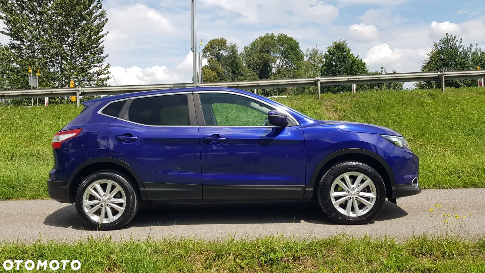 Nissan Qashqai - 2