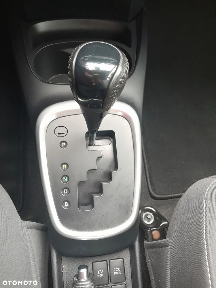 Toyota Yaris Hybrid 1.5 VVT-i Comfort - 35