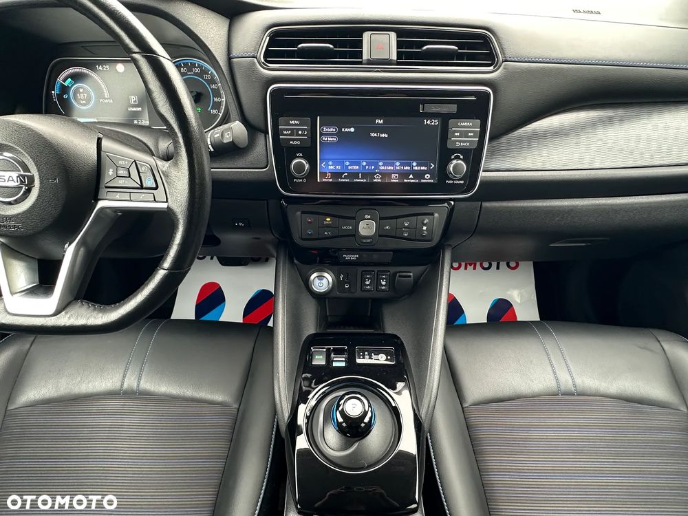 Nissan Leaf 40 kWh TEKNA - 36