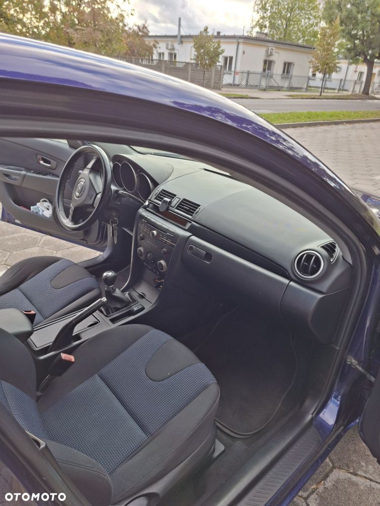 Mazda 3 2005 photo 2