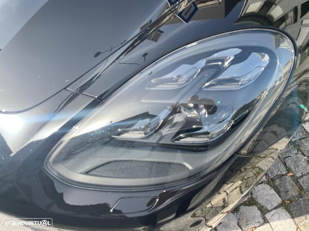 Porsche Panamera 4 E-Hybrid - 21