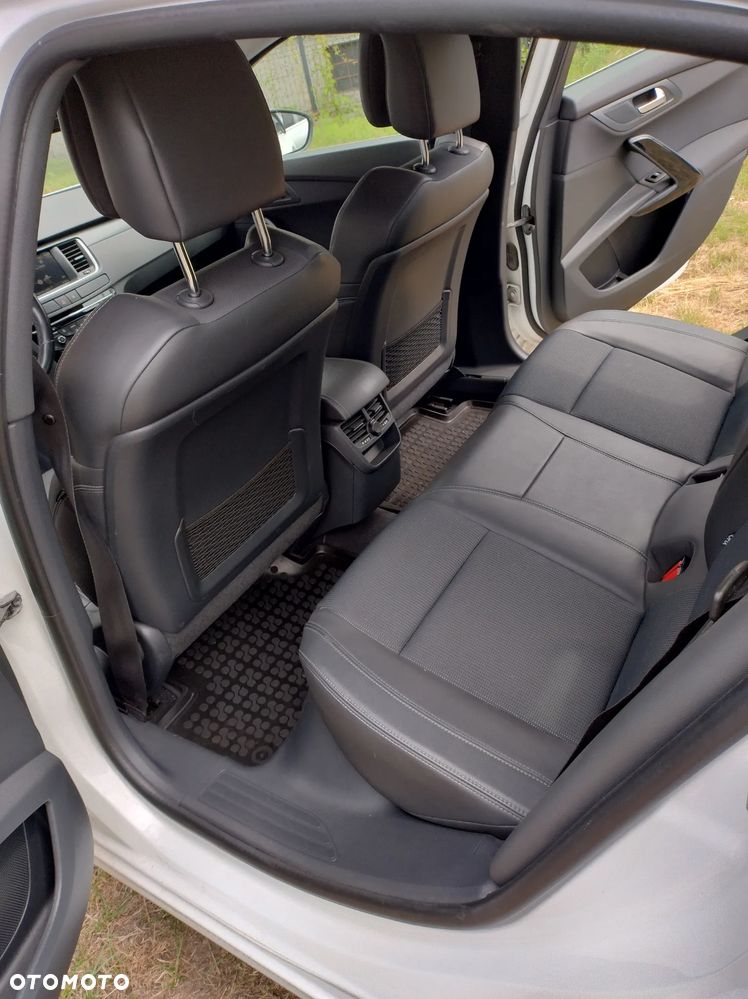 Peugeot 508 RXH 2.0 HDi HYbrid4 - 4