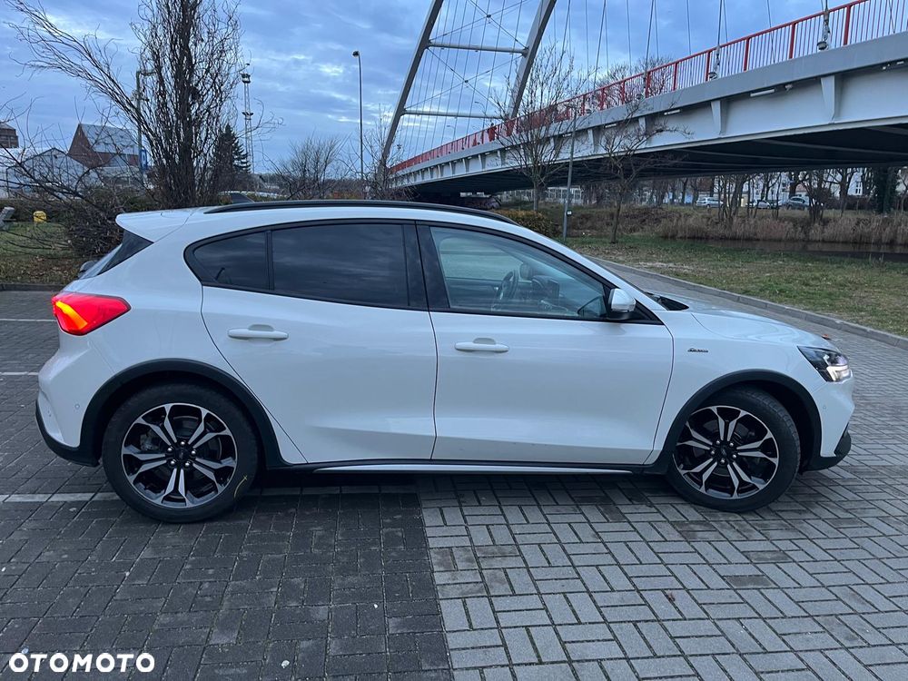 Ford Focus 1.0 EcoBoost Active - 4